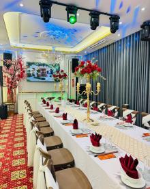 Tiệc Trong Sảnh