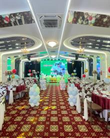 Tiệc Trong Sảnh