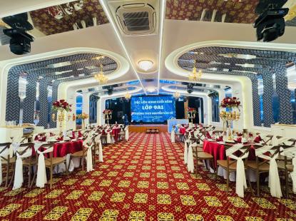Rộn r&agrave;ng tiệc li&ecirc;n hoan cuối năm lớp 9A1 THCS Nguyễn Văn Cừ tại Sảnh Valentine